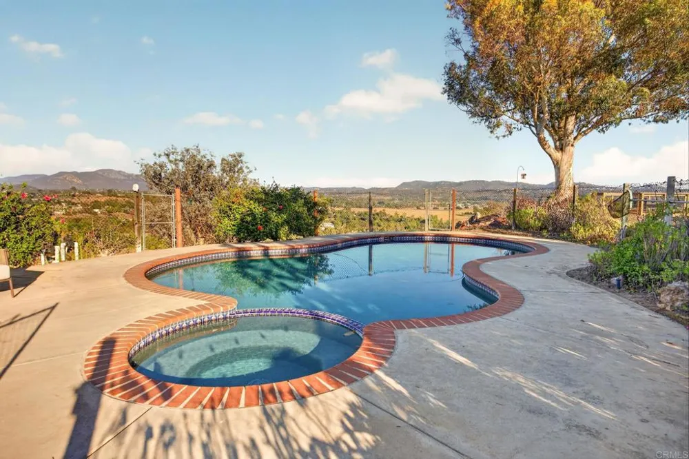 13703 Little Pond Road Valley Center, CA 92082