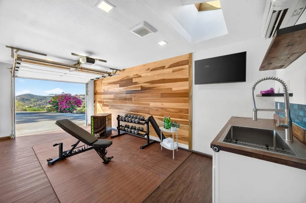 13703 Little Pond Road Valley Center, CA 92082