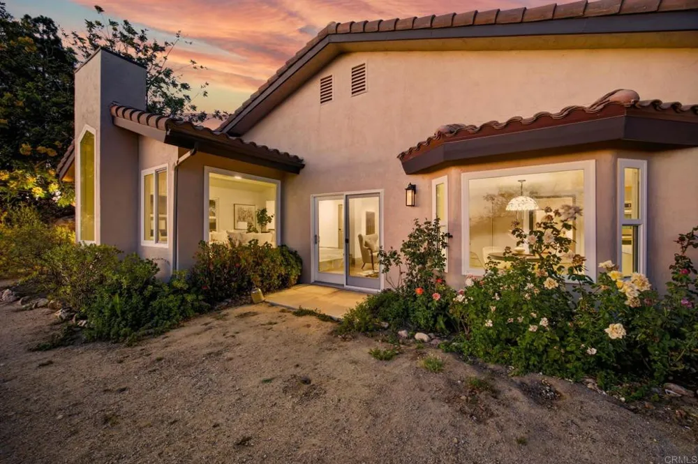 13703 Little Pond Road Valley Center, CA 92082