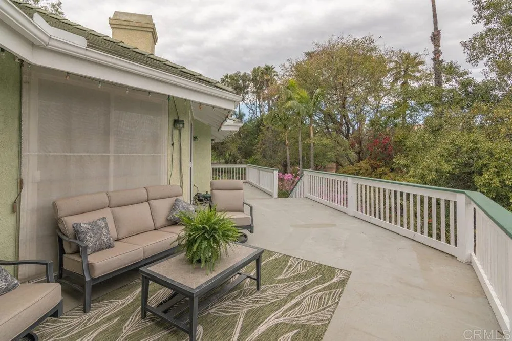 4327 Hollyhill Road Vista, CA 92084