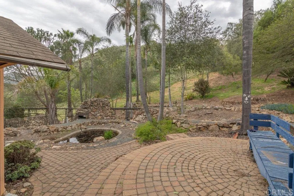 4327 Hollyhill Road Vista, CA 92084