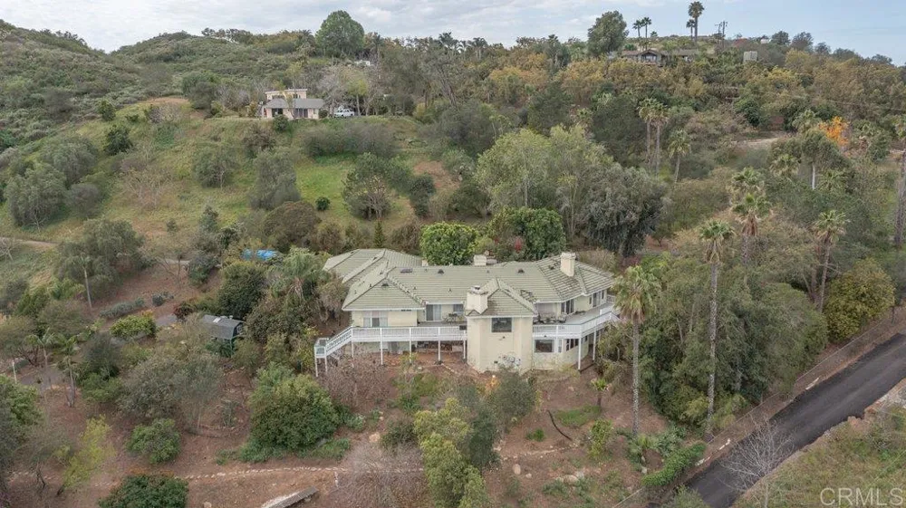 4327 Hollyhill Road Vista, CA 92084