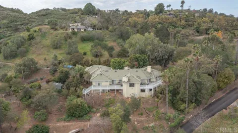4327 Hollyhill Road