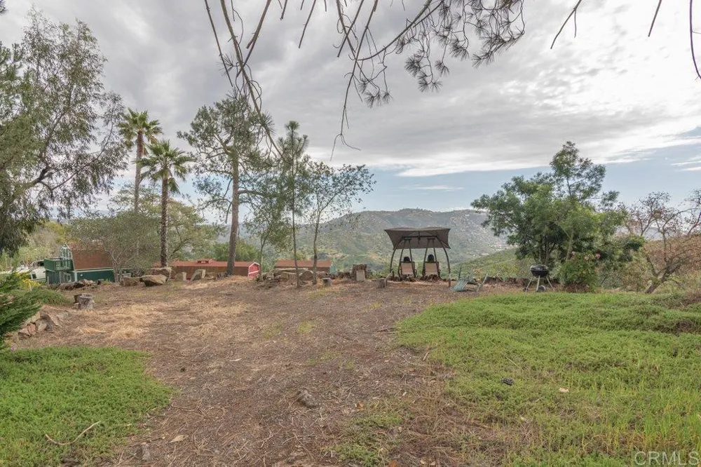 4327 Hollyhill Road Vista, CA 92084