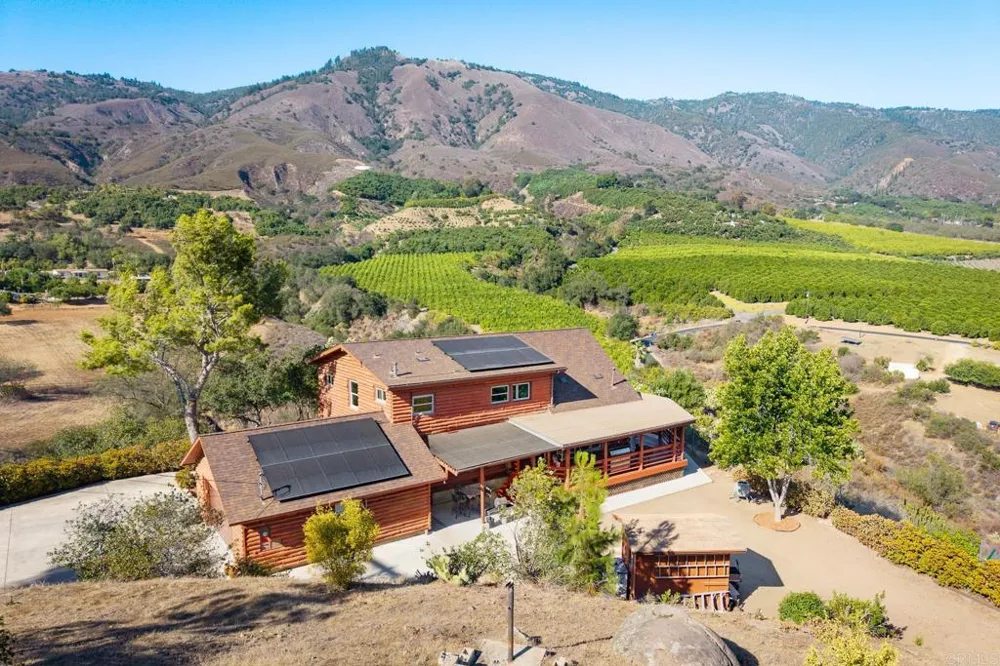 17552 S Mesa Drive Pauma Valley, CA 92061