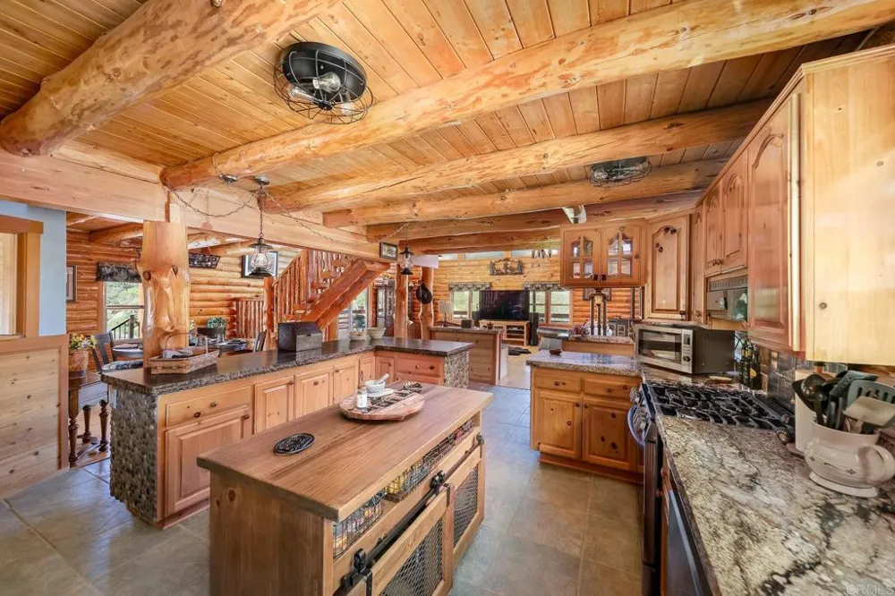 17552 S Mesa Drive Pauma Valley, CA 92061