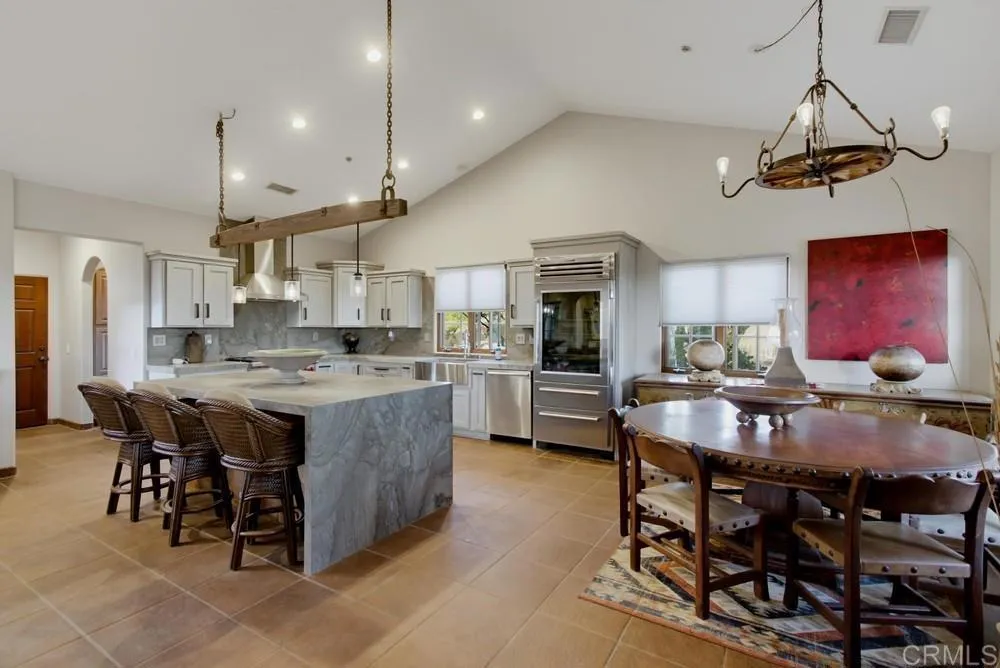 6944 West Lilac Bonsall, CA 92003