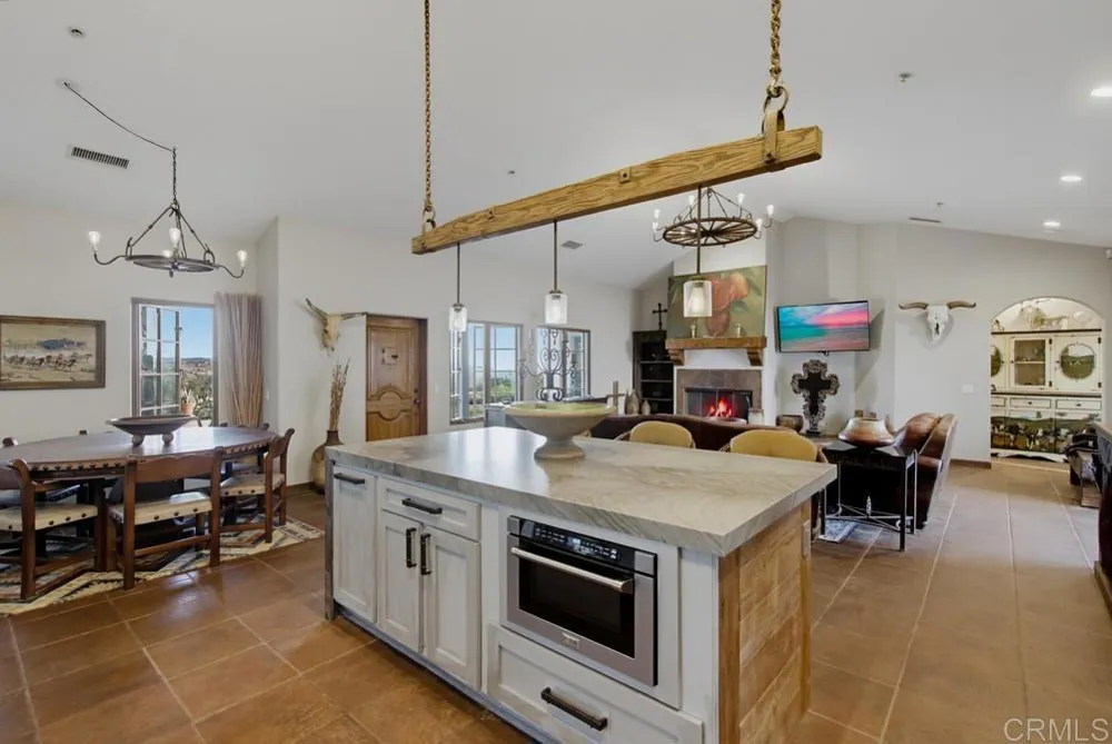 6944 West Lilac Bonsall, CA 92003