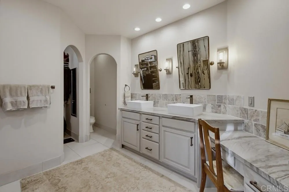 6944 West Lilac Bonsall, CA 92003