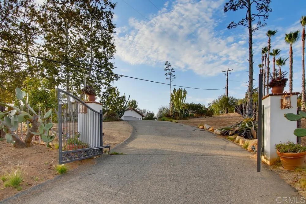 6944 West Lilac Bonsall, CA 92003