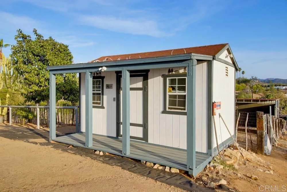 6944 West Lilac Bonsall, CA 92003