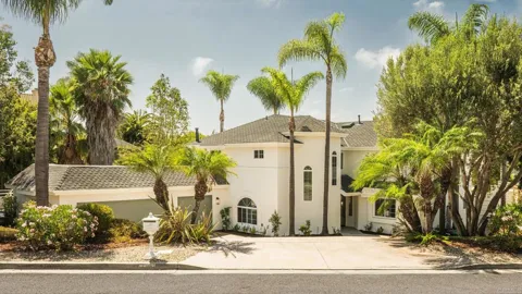 2399 Ivy Road