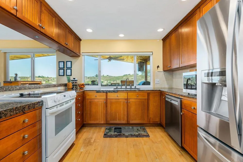 18759 Rangeland Road Ramona, CA 92065