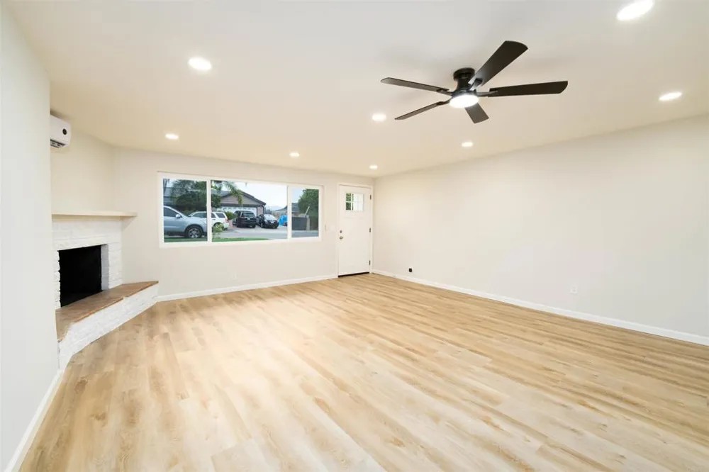 1758 Manor Drive Vista, CA 92084