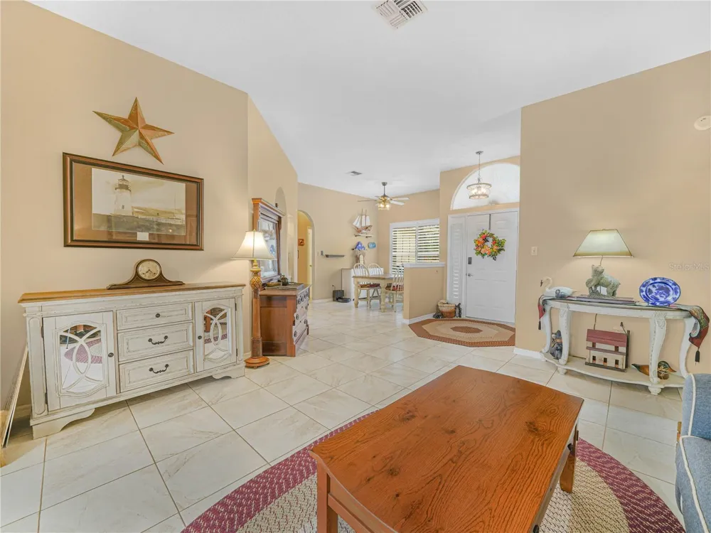 5888 SANDPIPERS DRIVE Lakeland, FL 33809