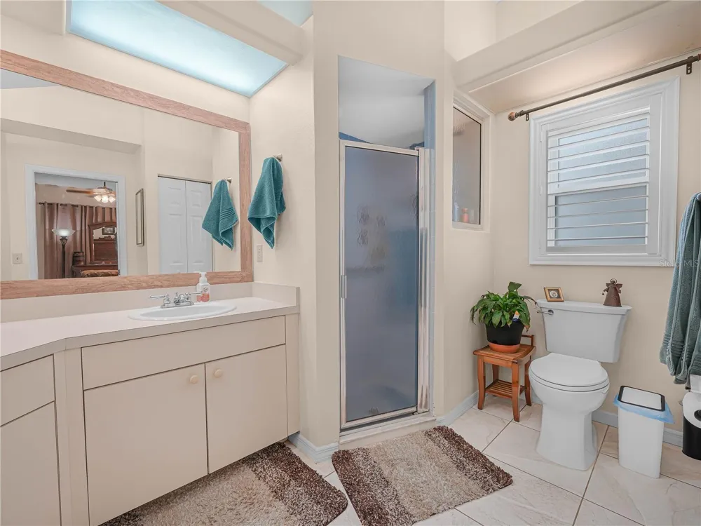 5888 SANDPIPERS DRIVE Lakeland, FL 33809