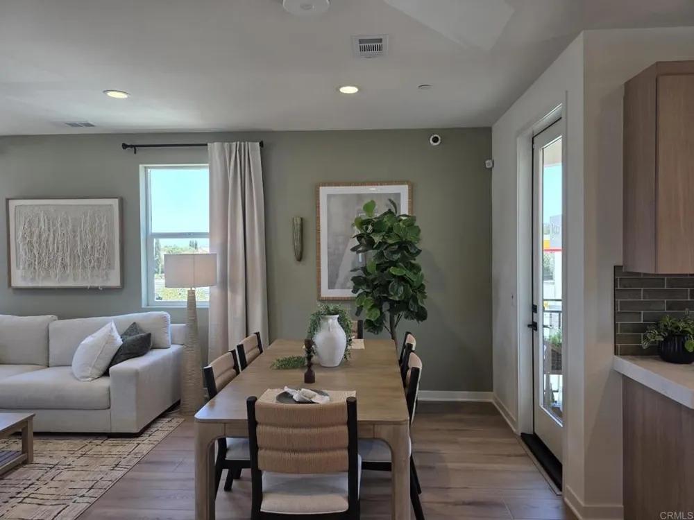 7610 Quest Lane Santee, CA 92071