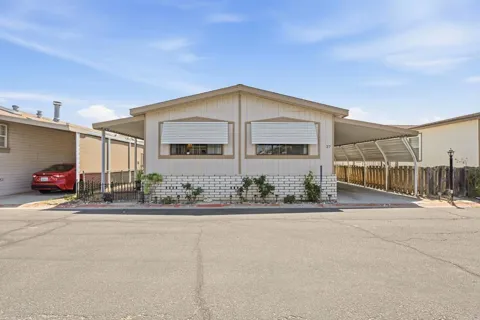 4616 N River Road #27