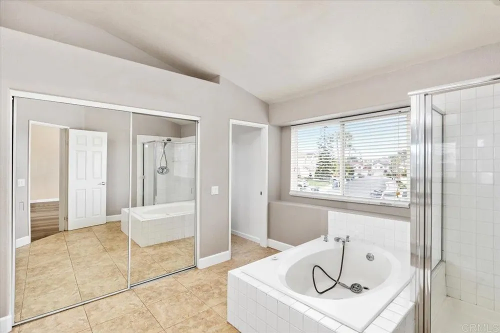 2043 Dawn View Glen Escondido, CA 92026