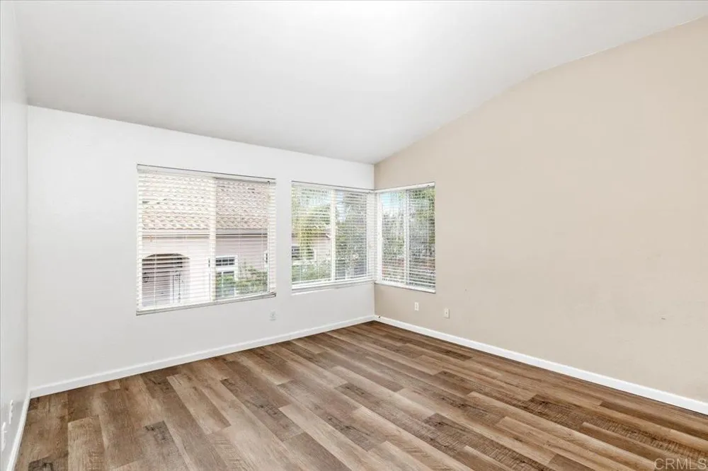 2043 Dawn View Glen Escondido, CA 92026
