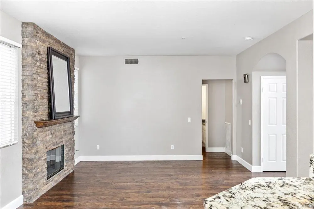 2043 Dawn View Glen Escondido, CA 92026
