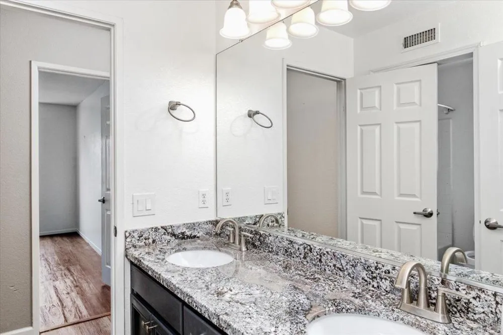 2043 Dawn View Glen Escondido, CA 92026