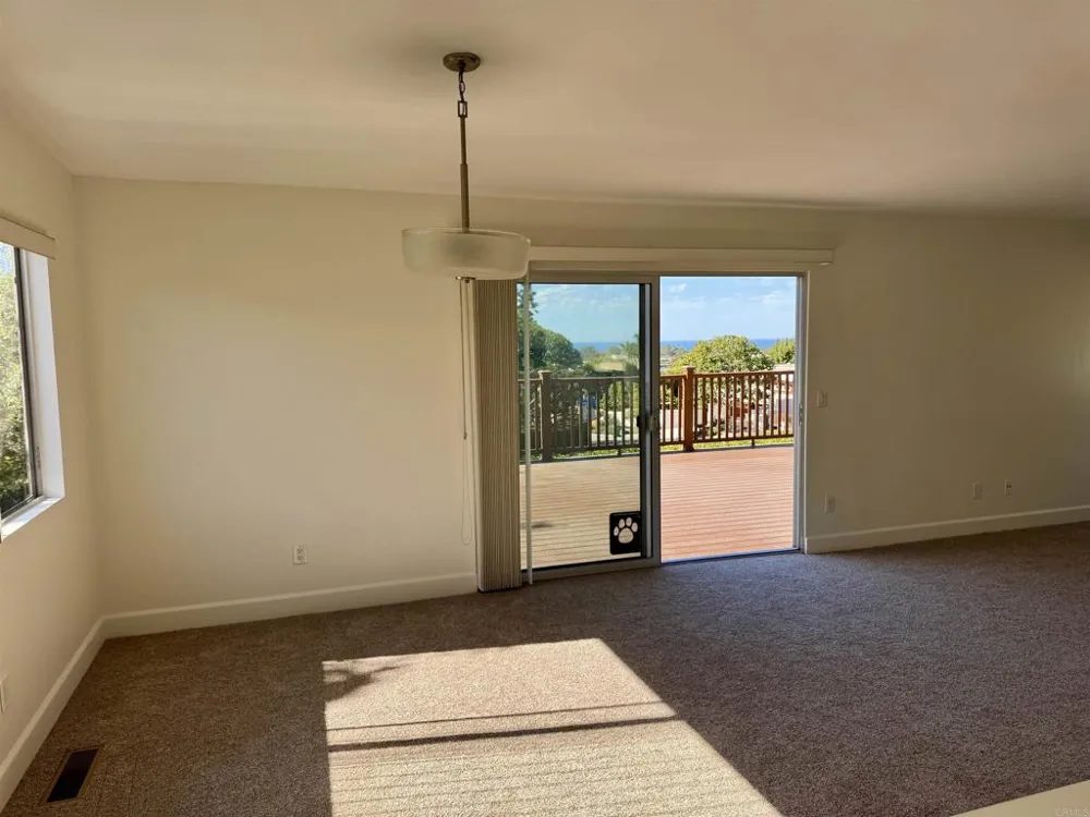 2511 El Amigo Rd Del Mar, CA 92014