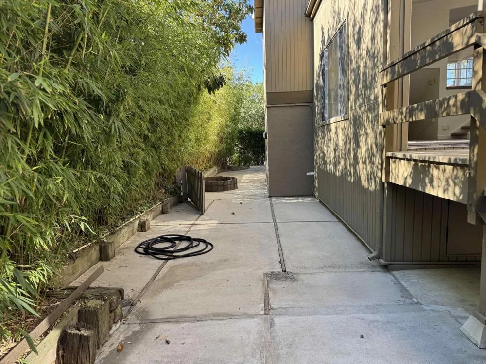 2511 El Amigo Rd Del Mar, CA 92014