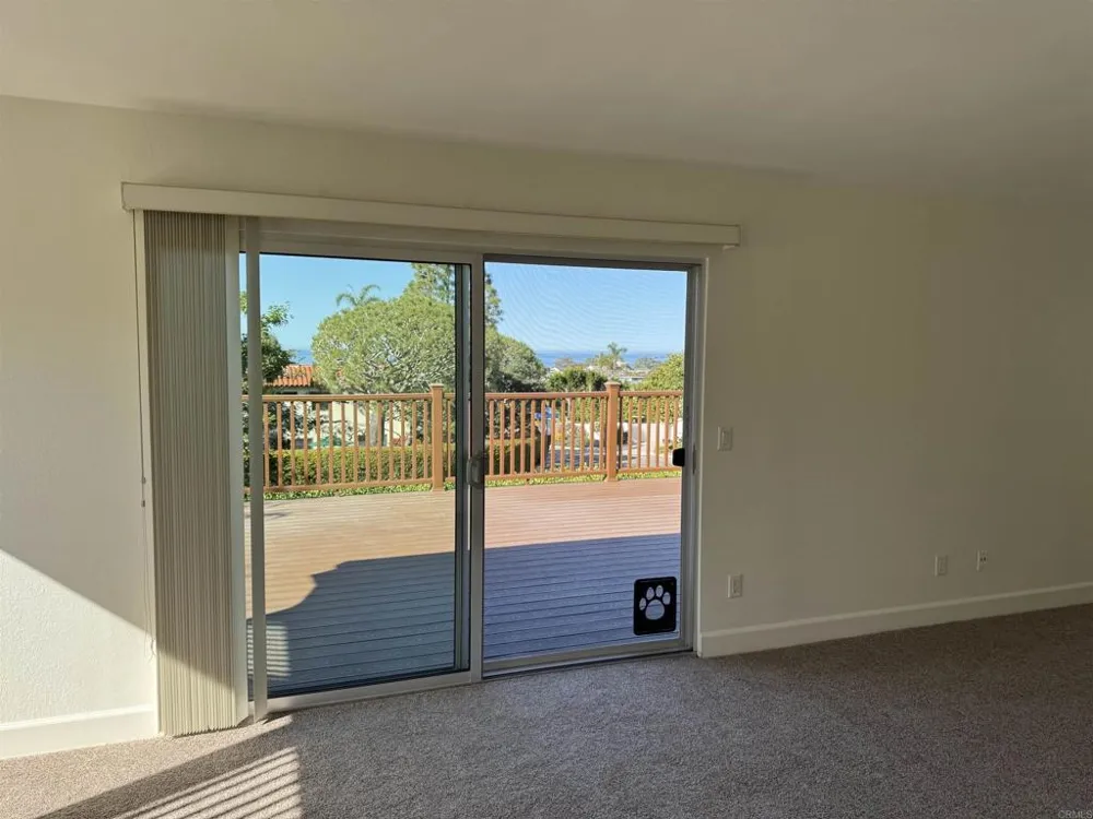 2511 El Amigo Rd Del Mar, CA 92014