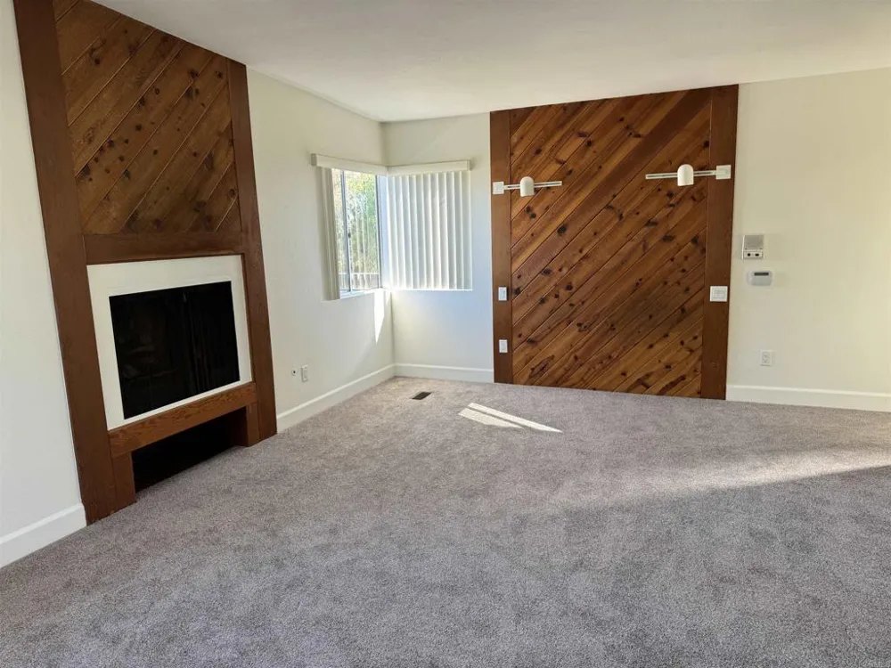 2511 El Amigo Rd Del Mar, CA 92014