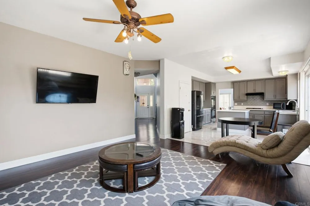 1737 Foxfire Court Escondido, CA 92026