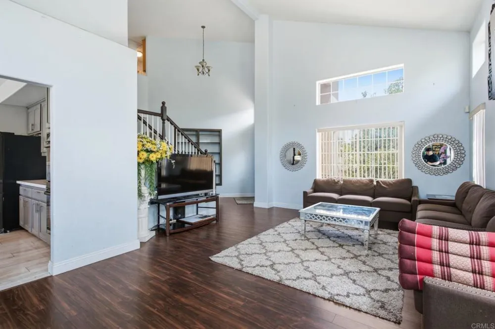 1737 Foxfire Court Escondido, CA 92026