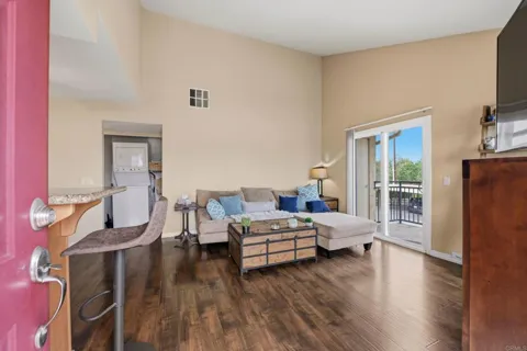495 San Pasqual Valley Road #152