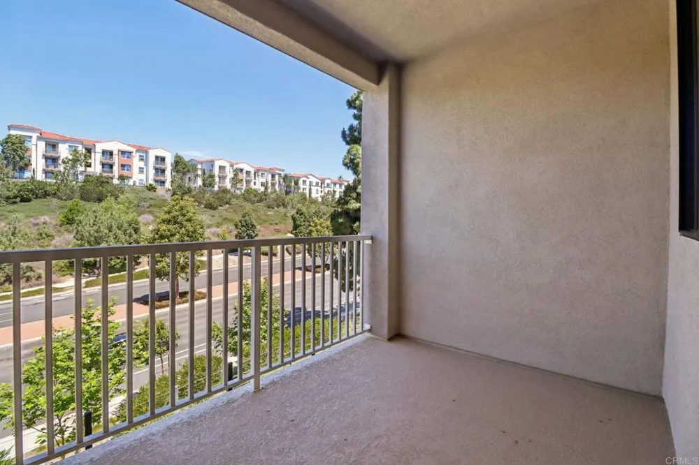 4942 Spirea Way Carlsbad, CA 92008