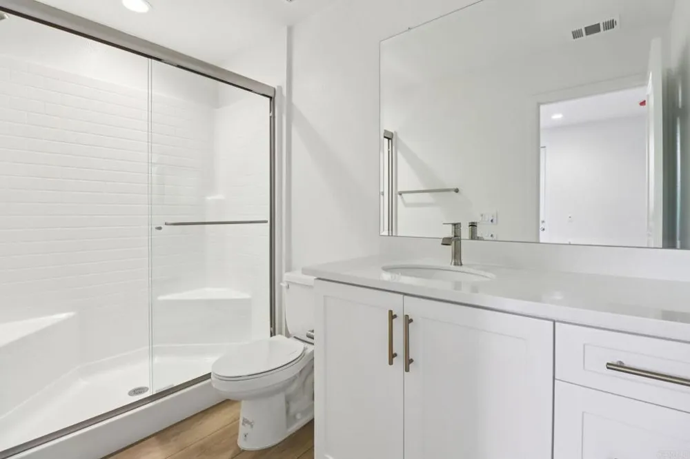 4942 Spirea Way Carlsbad, CA 92008