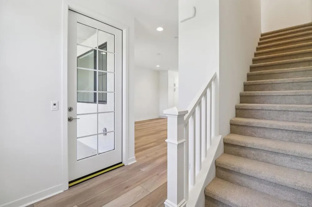 4942 Spirea Way Carlsbad, CA 92008