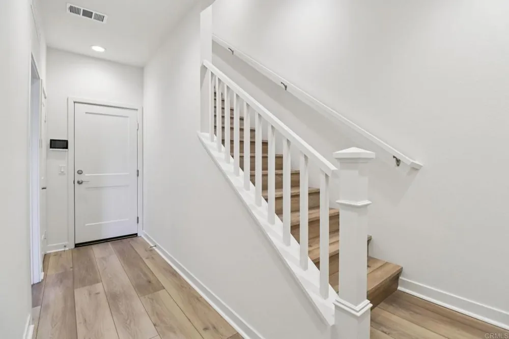 4942 Spirea Way Carlsbad, CA 92008