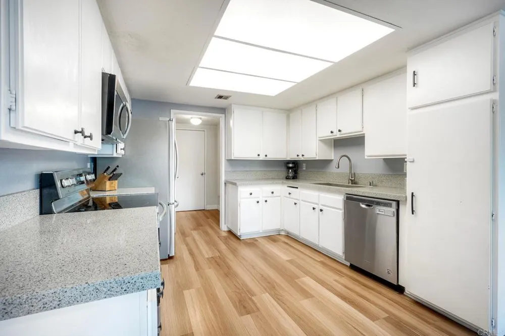 12963 Cree Court Poway, CA 92064