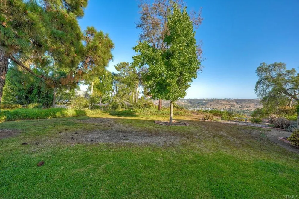 12963 Cree Court Poway, CA 92064