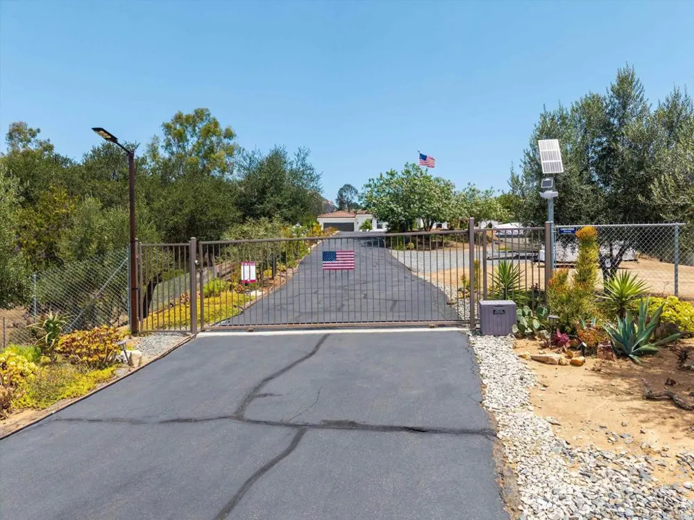 10935 Pala Loma Drive Valley Center, CA 92082
