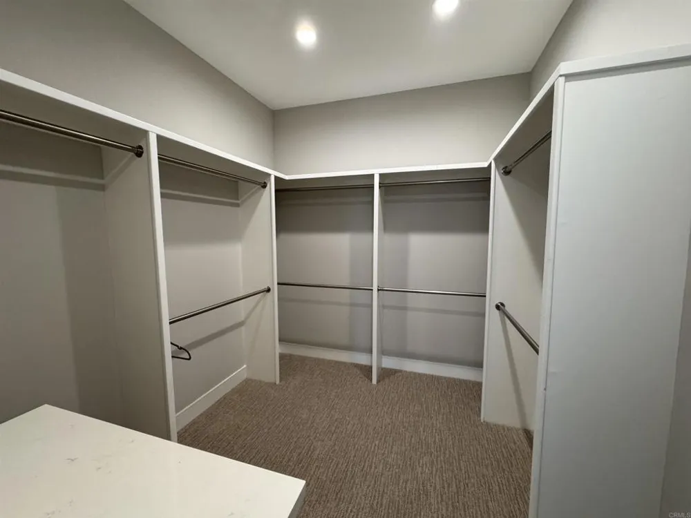 1011 Jimlojan Escondido, CA 92029