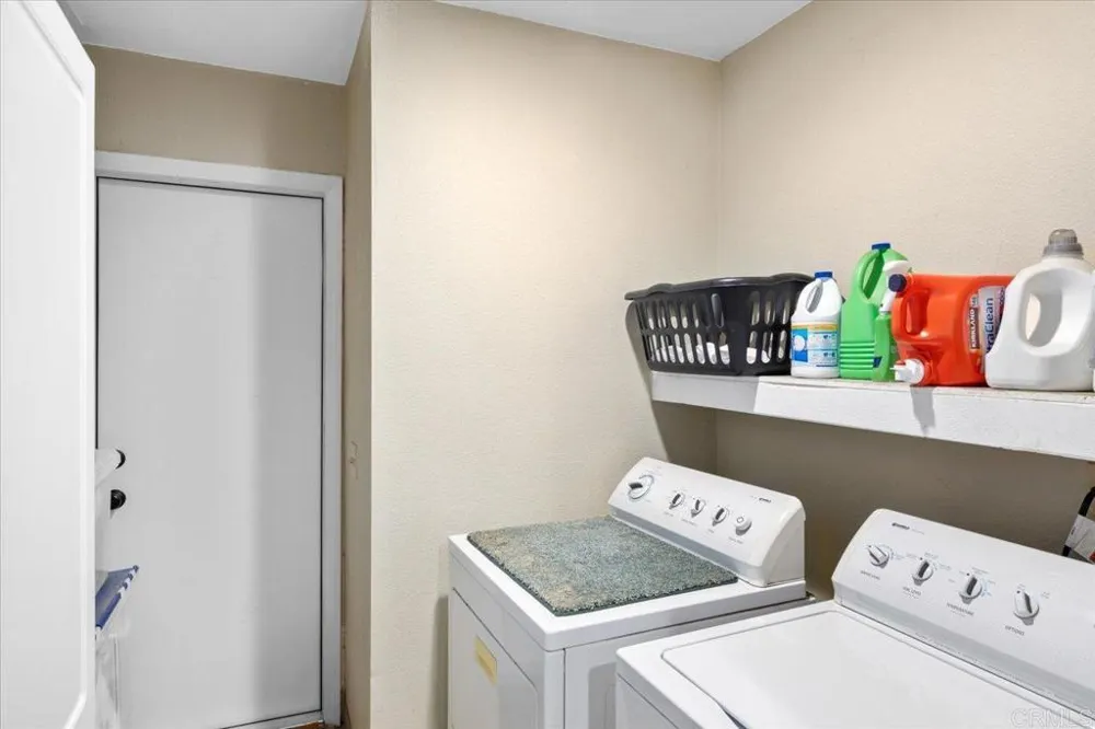 1221 Soria Escondido, CA 92026