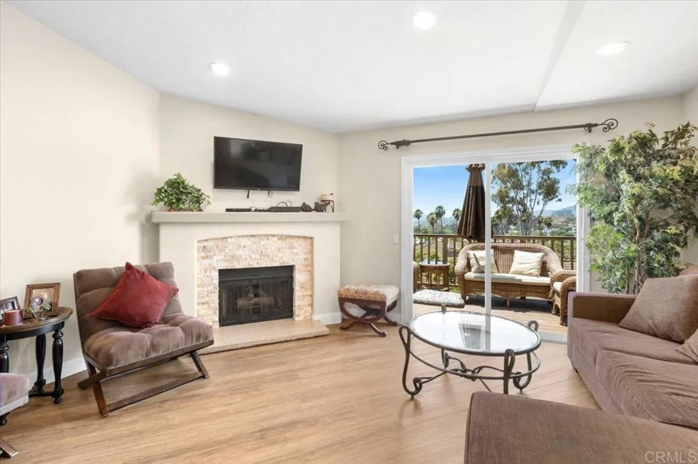 1221 Soria Escondido, CA 92026