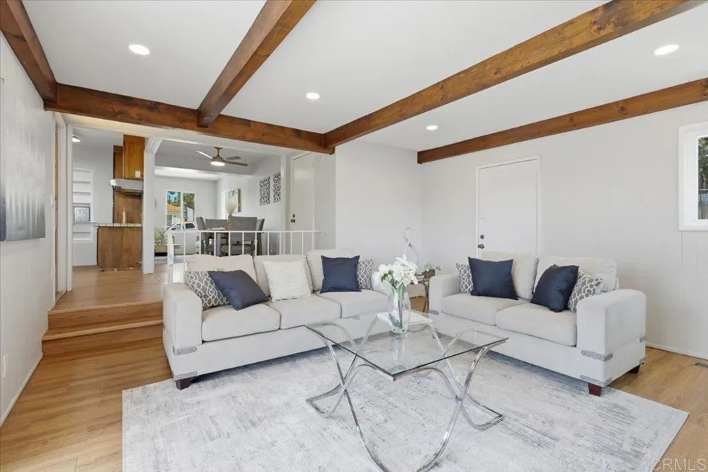 6325 Malcolm Drive San Diego, CA 92115
