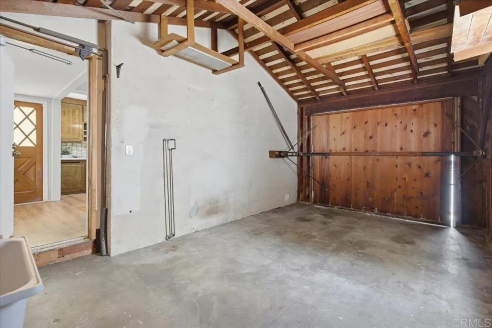 6325 Malcolm Drive San Diego, CA 92115