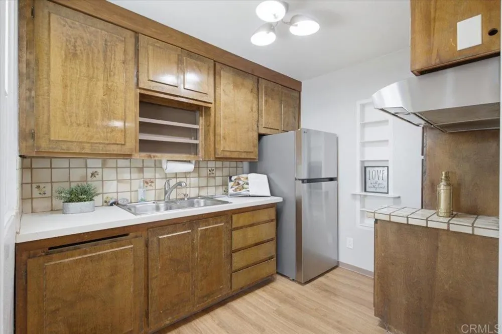 6325 Malcolm Drive San Diego, CA 92115