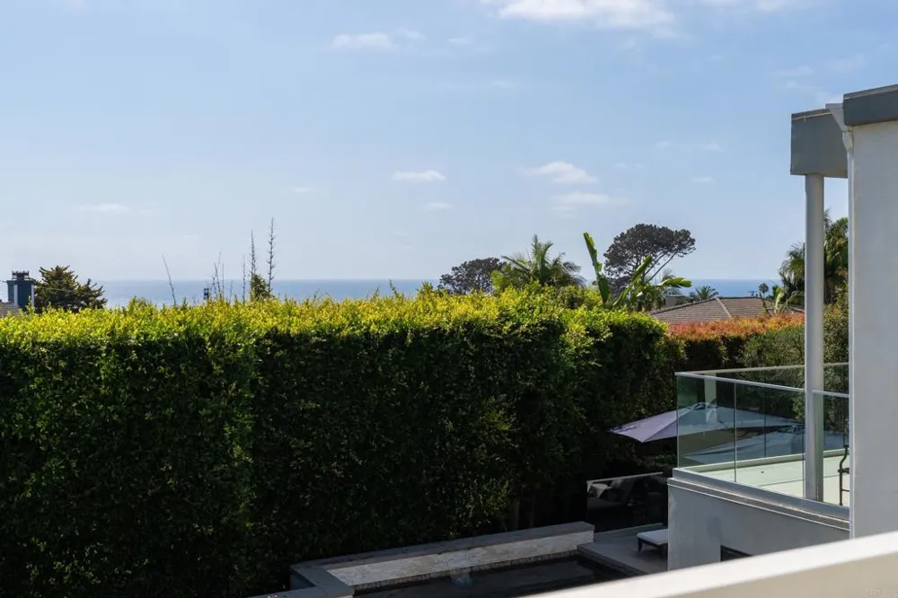 1632 Brahms Cardiff by the Sea, CA 92007