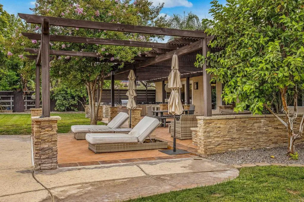 23560 Green Glen Ramona, CA 92065