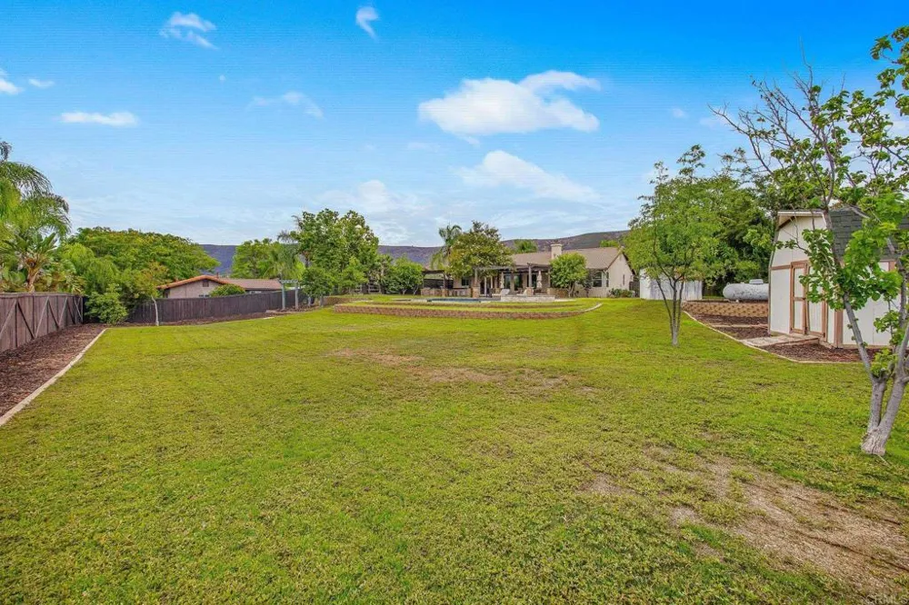 23560 Green Glen Ramona, CA 92065