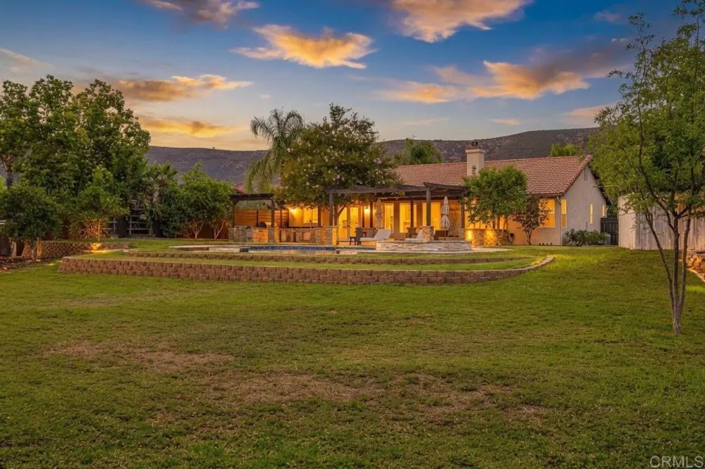 23560 Green Glen Ramona, CA 92065